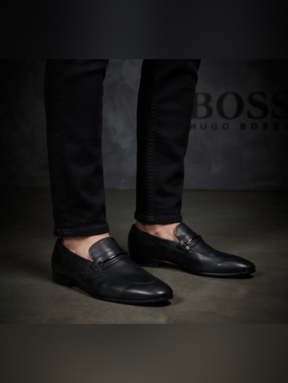 Authentic Hugo Boss designer black leather loafers sz 9